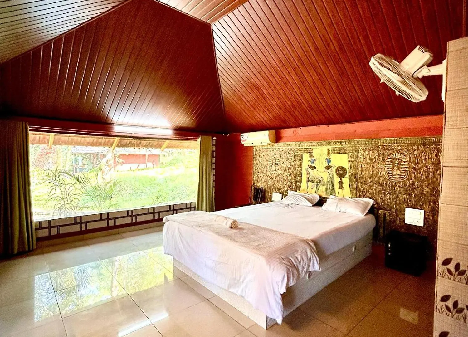 Misty Night Jungle Side Resort Pulpally