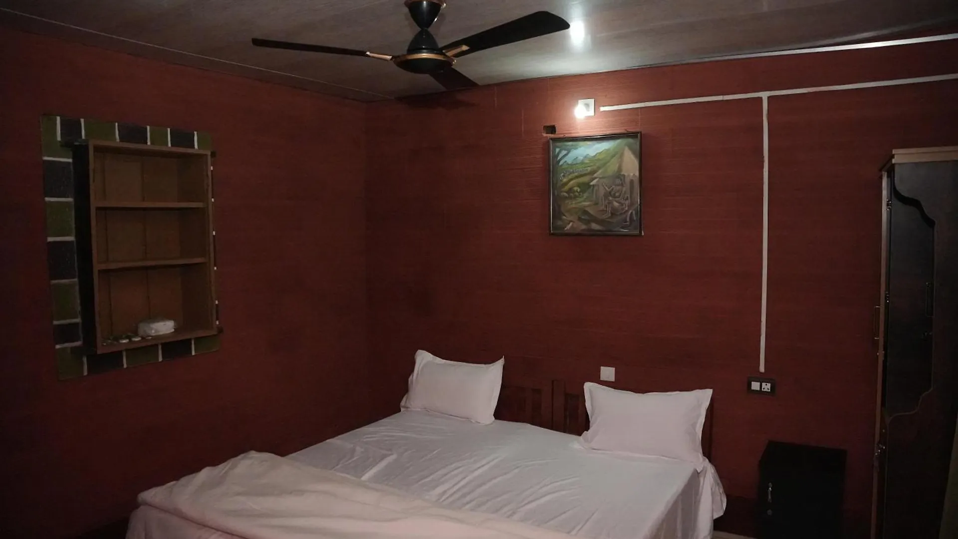 Misty Night Jungle Side Resort Pulpally Guest house