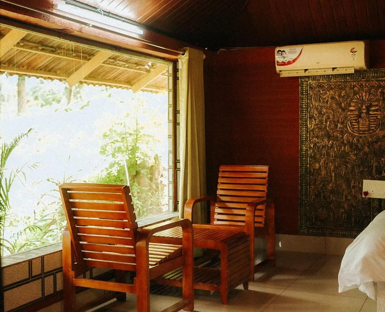 Misty Night Jungle Side Resort Pulpally