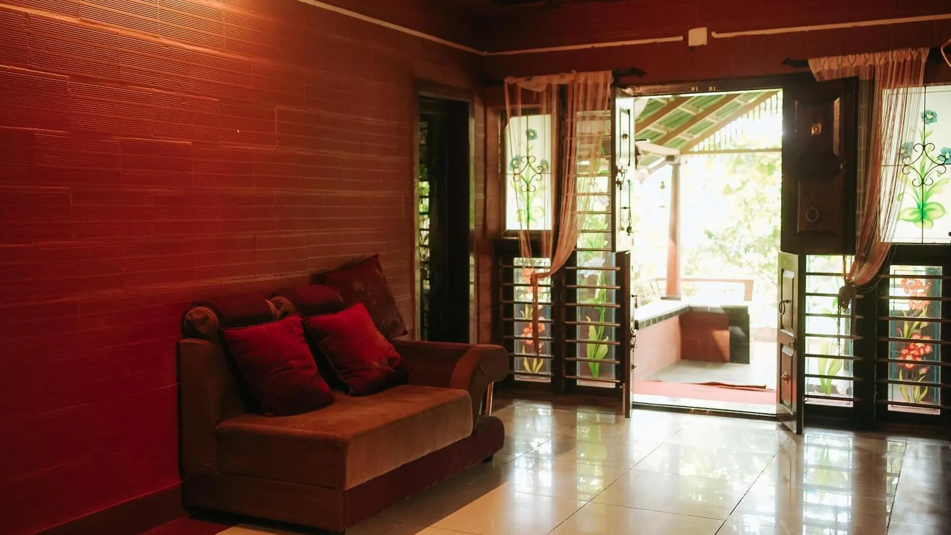 Misty Night Jungle Side Resort Pulpally Guest house